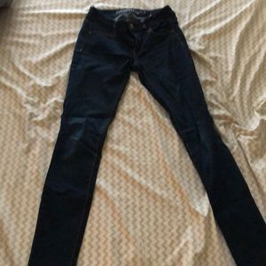 Like new dark wash super stretch jegging